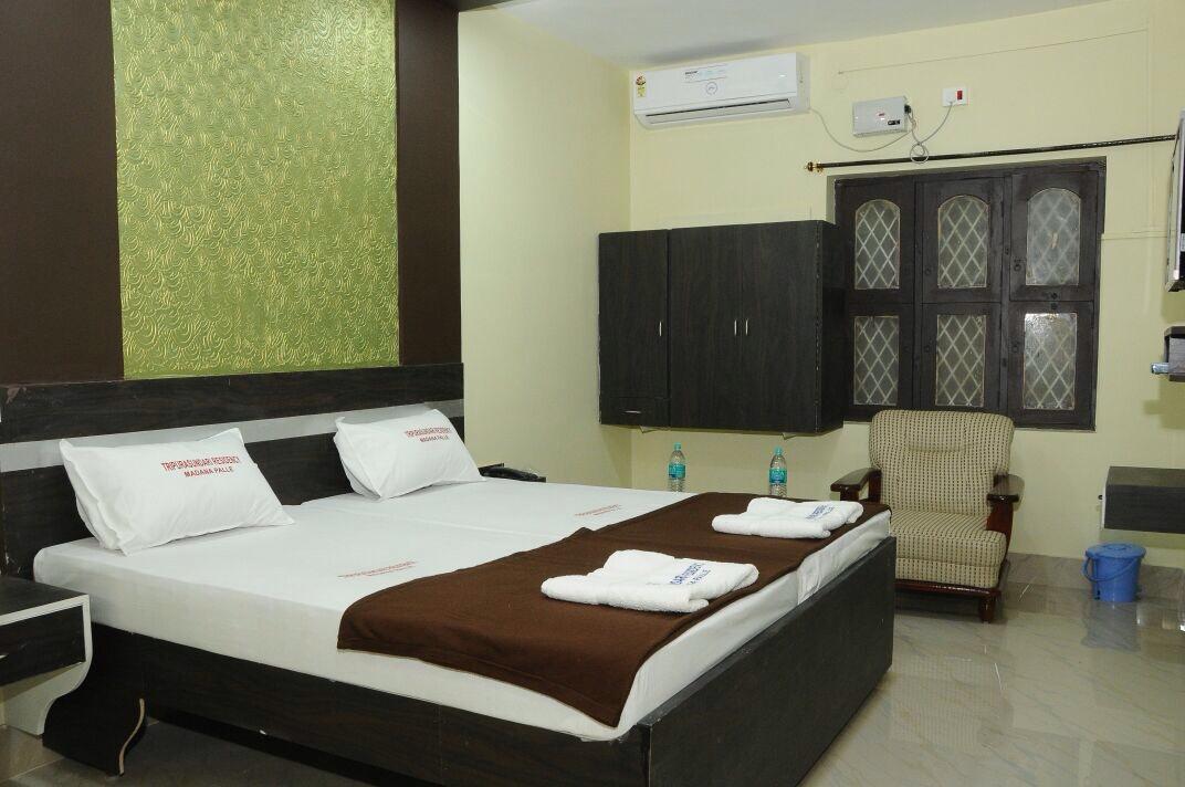 Tripura Sundari Residency Hotel Madanapalle Exterior photo
